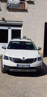 Taxis 2.jpg